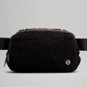 Lululemon fleece belt bag